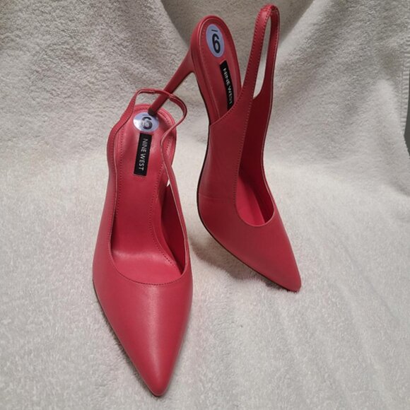 Nine West Shoes - NWOB - Nine West Women's Feather Pump - Genuine Leather - Size 9 - GAWJUS!!!